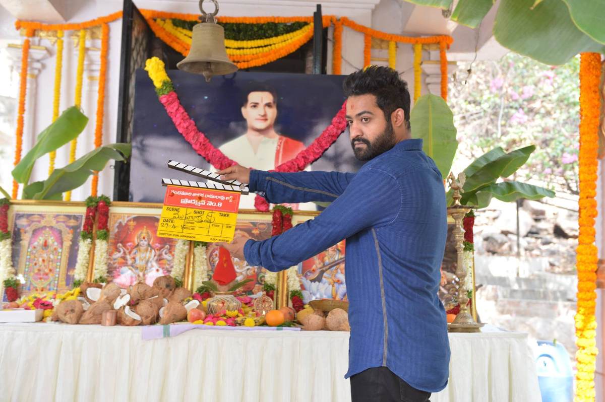Jr Ntr at Puri Jagannadh & Nandamuri Kalyan Ram‬'s New Movie Launch