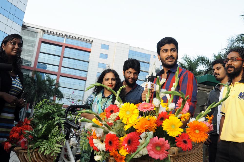 JK Enum Nanbanin Vaazhkai Tamil Movie Stills | Nithya Menon, Sharwanand