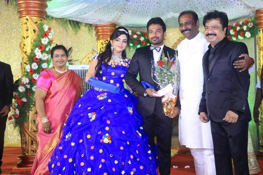 Director R. Pandiarajan Son Prithvirajan Weds Akshaya wedding reception Stills