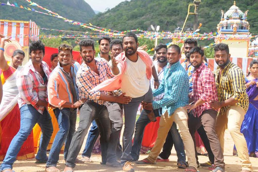 Achamindri Tamil Movie Stills