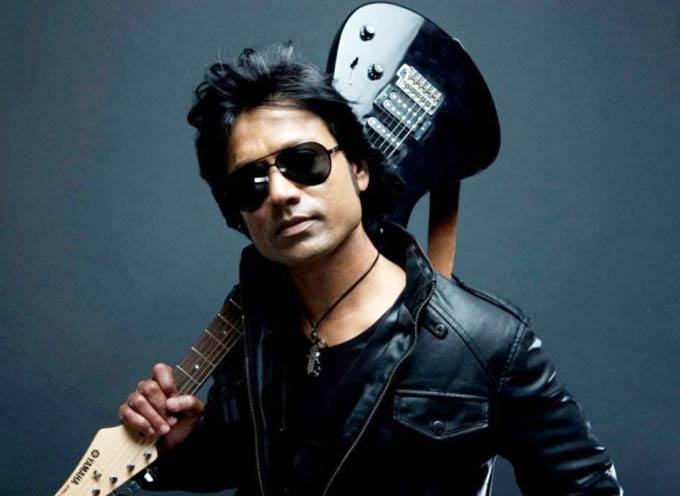 Kamalinee Mukherjee lauds SJ Suryah for Iraivi