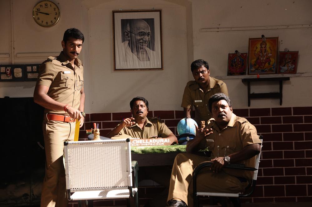 Naalu Policesum Nalla Iruntha Oorum Tamil Movie Stills | Arulnithi