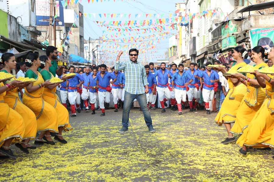 Adra Machan Visilu Movie Stills | Shiva